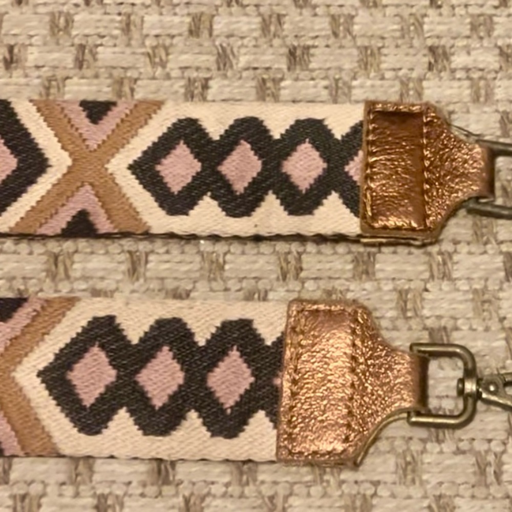 Women’s belt, Southwestern design mauve/tan/blk, 2in wide, NWOT. - Picture 3 of 5